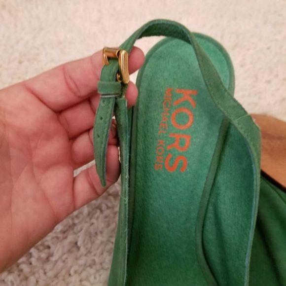 Michael Kors Suede Kelly Green Peep Toes 8 - Picture 7 of 10